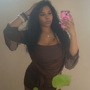 Meet your Posher, Jasmin